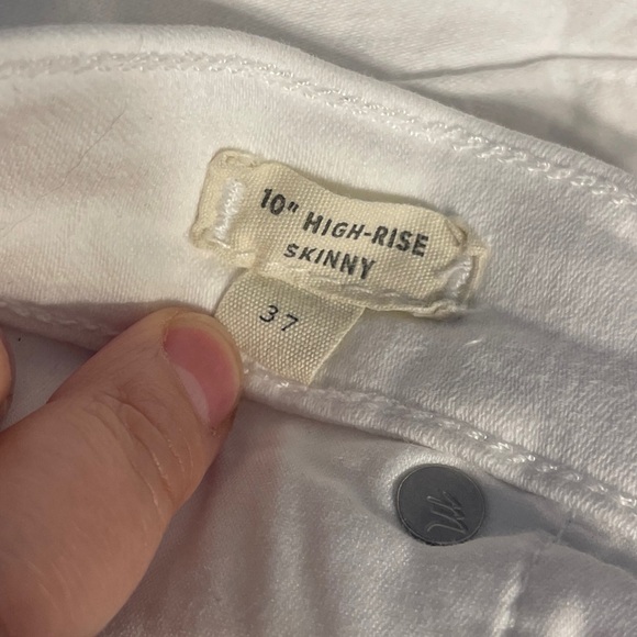 Madewell 10" High-Rise Skinny Jeans in Pure White: Step-Hem Edition Plus Size 37 - Picture 4 of 11